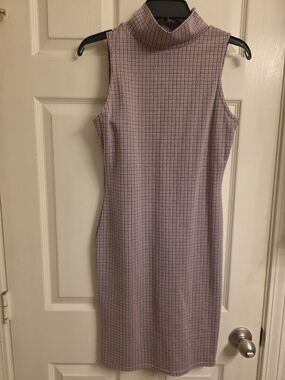 Sleeveless Turtleneck Midi Dress in Soft Pink Check